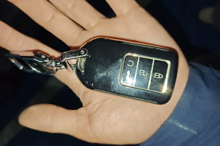 Used Honda UR-V 2017 370TURBO 2WD Prestige Edition China V Vehicle Key