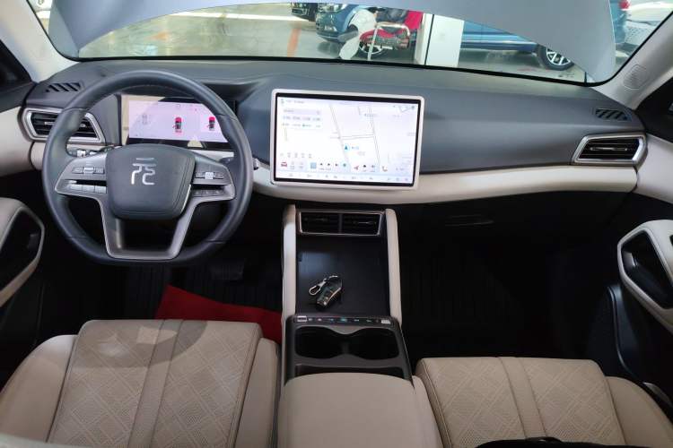 Used BYD Yuan UP 2025 Intelligent Driving Version 401 km Leading Edition
