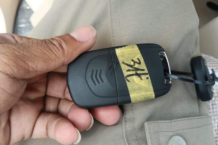 Used Wuling Hongguang MINIEV 2024 3rd Generation 215km Youth Edition Vehicle Key