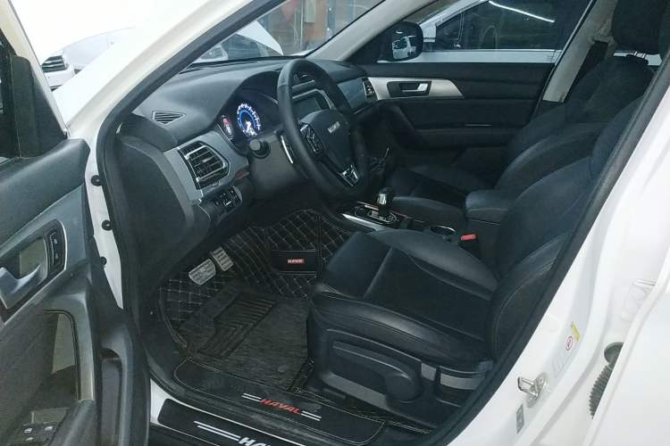 Used Haval H2 2018 1.5T Dual-Clutch Two-Wheel Drive Fashion Model China VI Standard