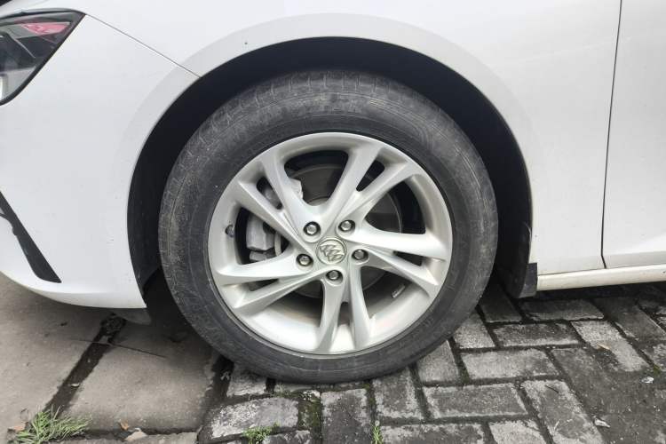 Used Buick Regal 2020 552T Elite Edition Left Front Wheel Hub