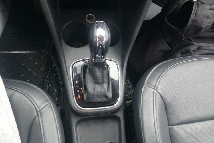 Used Volkswagen Polo 2014 1.6L Automatic Luxury Edition
