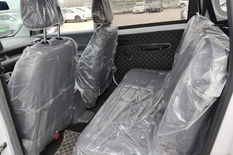 Used Wuling Hongguang New Energy 2024 All-Electric Model 300KM Standard Version
