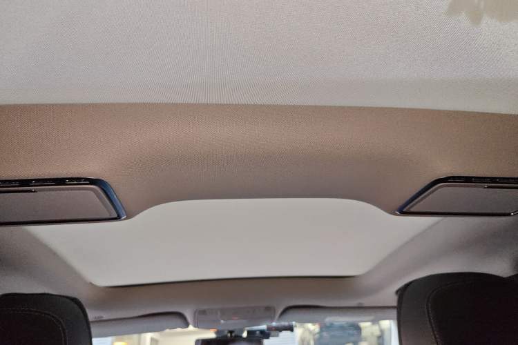 Used Mercedes-Benz C-Class 2021 C 260 L Sport Edition Star Collection Headliner