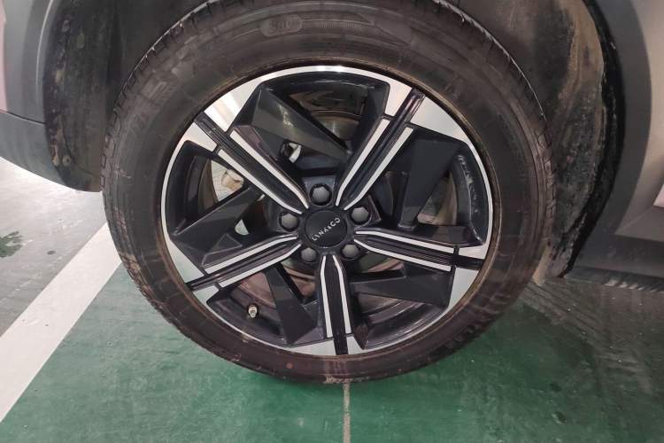 Used Lynk & Co 06 EM-P 2023 EM-P 126 Long-Range Halo Exterior 2