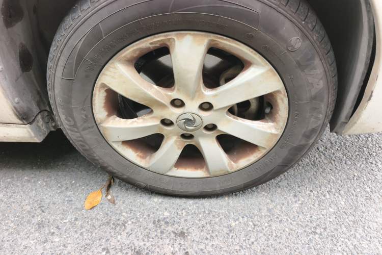 Used Dongfeng Junfeng E11K 2019 Standard Model
