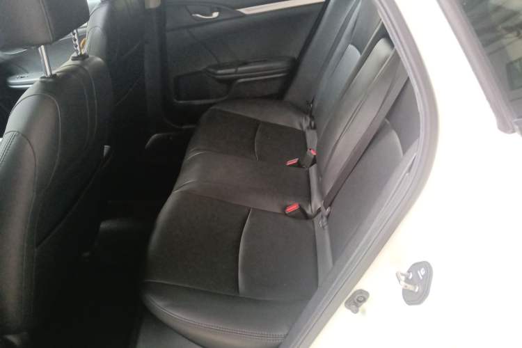Used Honda Civic 2019 220TURBO CVT Dynamic Edition China VI Left Rear Seat