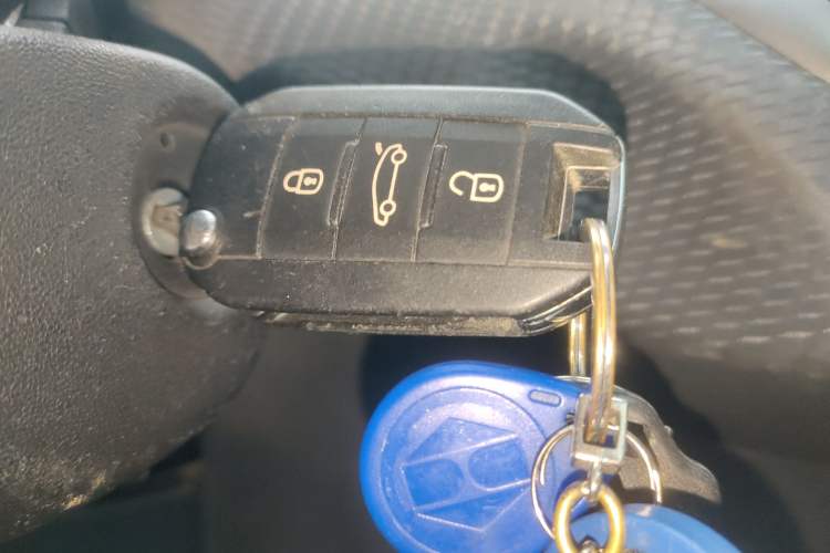 Used Peugeot 2008 2018 1.6L Automatic Fashion Edition