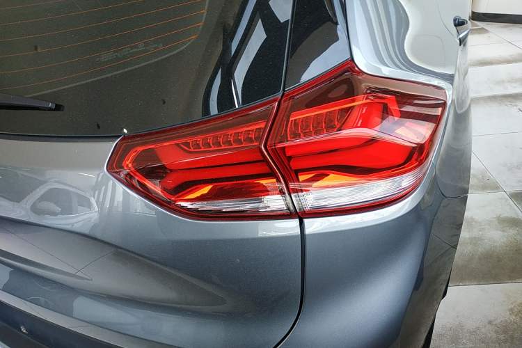 Used Chevrolet Trax 2019 Redline 325T Automatic Fun Edition China VI Standard
