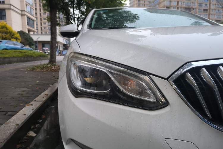 Used Buick GT 2017 15N Automatic Elite Version