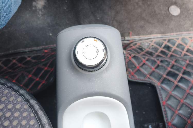 Used Wuling Hongguang MINIEV 2022 GAMEBOY 200km Gaming Edition with Lithium Iron Phosphate
