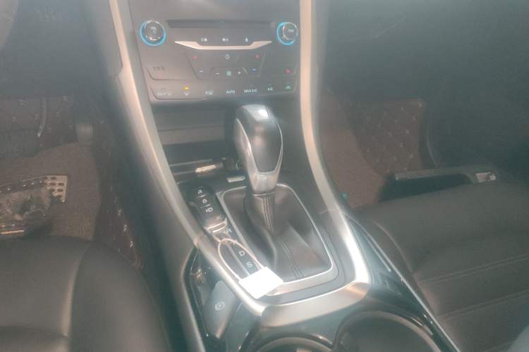 Used Ford Mondeo 2013 2.0L GTDi 200 Luxury Model