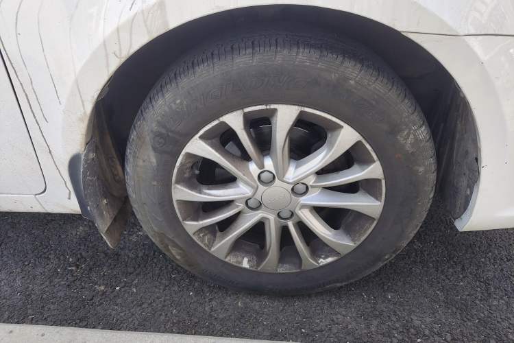 Used Geely Auto Ocean 2015 1.5L Manual Entry-Level Model
