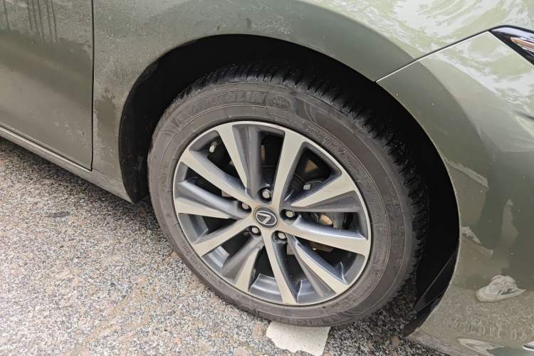 Used Lexus ES 2018 300h Premier Edition China VI Standard Right Front Wheel Hub