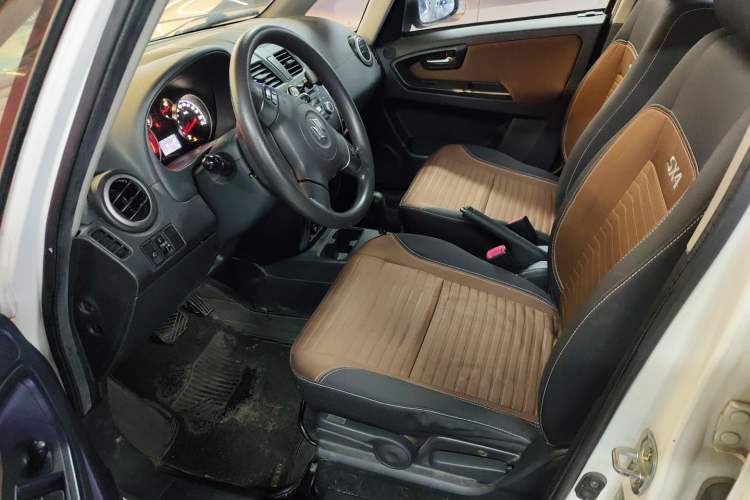 Used Suzuki SX4 2013 1.6L Automatic CoolRide Model