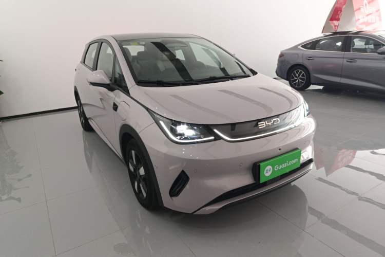 Used BYD Dolphin 2025 Intelligent Driving Version 410 km Fashion Edition Front Right 45 Deg