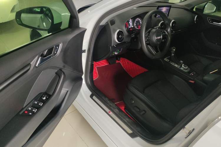 Used Audi A3 2019 Limousine 35 TFSI Fashion Edition China V standard Driver Seat
