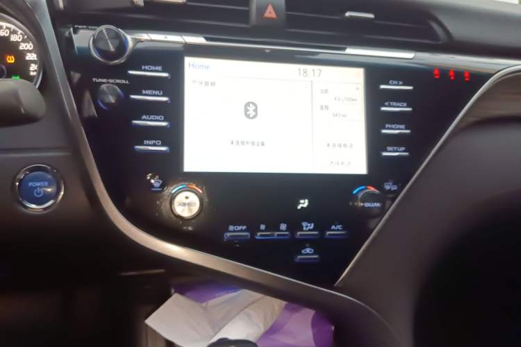 Used Toyota Camry 2018 Dual-Engine 2.5 HG Luxury Edition Audio And AC Panel