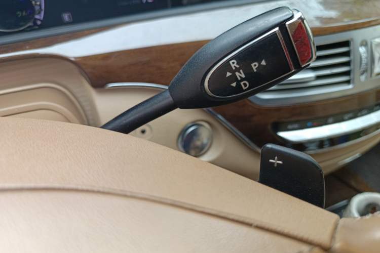 Used Mercedes-Benz S-Class 2012 S 300 L Business Standard Model Gear Lever