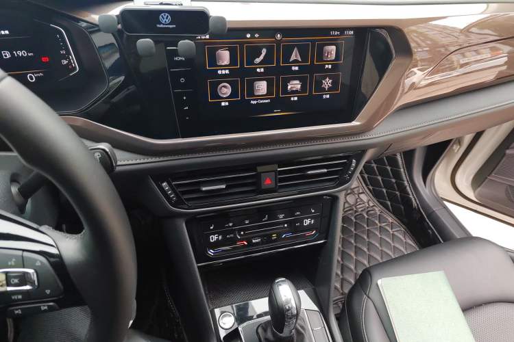 Used Volkswagen Tharu 2022 330TSI Four-Wheel Drive Luxury Edition