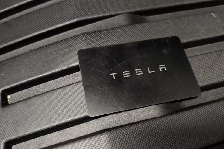 Used Tesla Model Y 2022 Performance High-Performance All-Wheel-Drive Version Vehicle Key