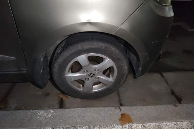 Used Dongfeng Fengon 330 2014 1.3L Manual Utility Version DK13-07 Right Front Wheel Hub