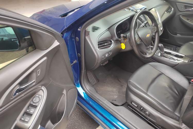 Used Chevrolet Malibu XL 2019 535T CVT Active Version Driver Seat