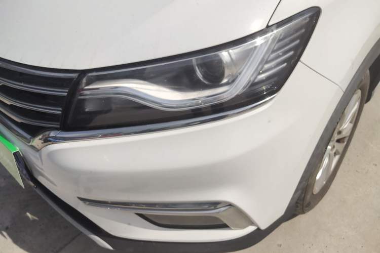 Used Roewe RX5 2018 20T Two-Wheel Drive Automatic Internet Smart Edition Left Front Headlight