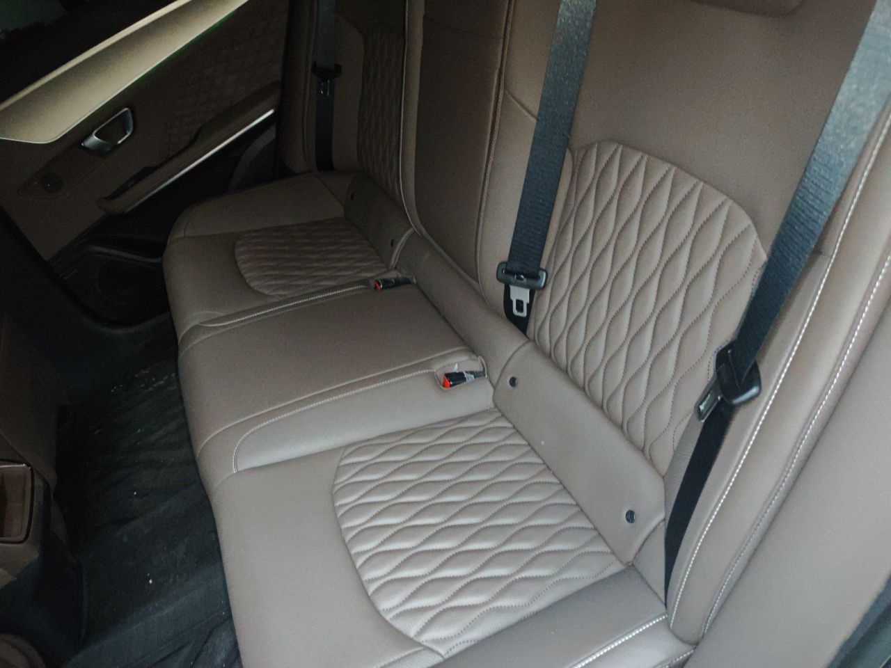 BYD Han 2023 EV Champion Edition 605KM Front-Drive Premium Model — снимка 17