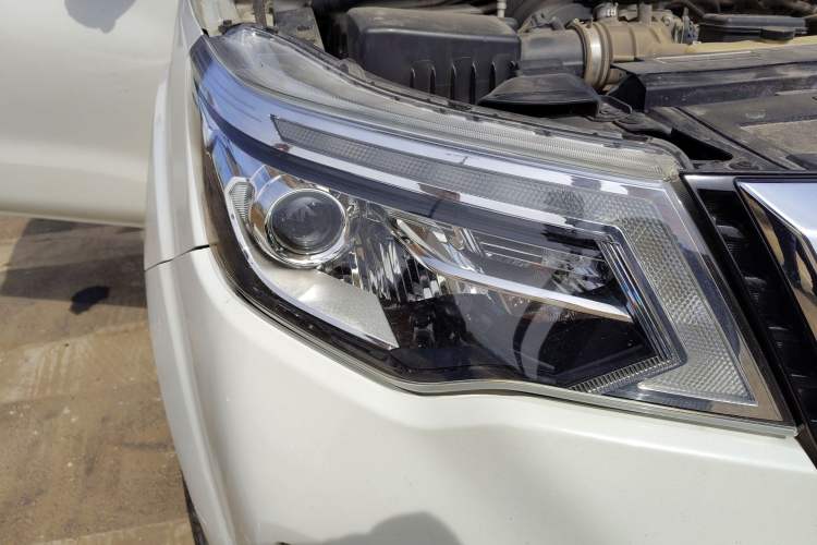 Used Nissan Terra 2018 2.5L Automatic 4x4 Flagship Edition
