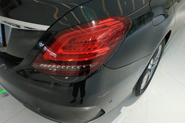 Used Mercedes-Benz C-Class 2021 C 260 L Sport Edition Right Rear Taillight