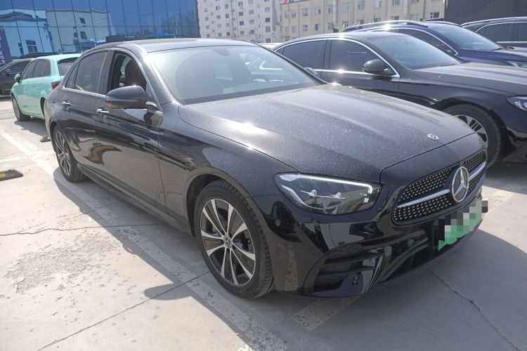 Used Mercedes-Benz E-Class New Energy 2022 Restyled E 350 e L Plug-in Hybrid Sports Sedan Front Right 45 Deg