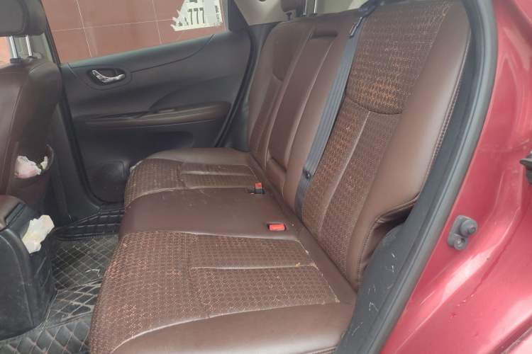 Used Nissan Tiida 2011 1.6L CVT Smart Version