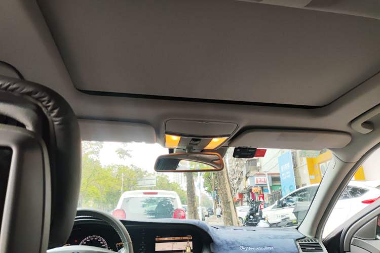 Used Mercedes-Benz S-Class 2008 S 350 L Luxury Model Headliner