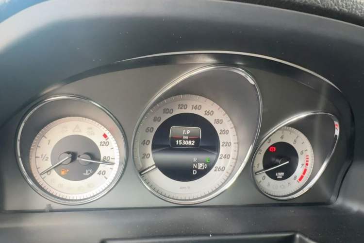 Used Mercedes-Benz GLK-Class 2013 GLK 300 4MATIC Dynamic Sunroof Model Instrument Cluster