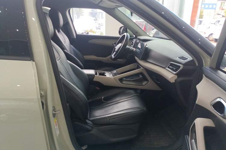 Used BYD Yuan UP 2024 401 km Active Version
