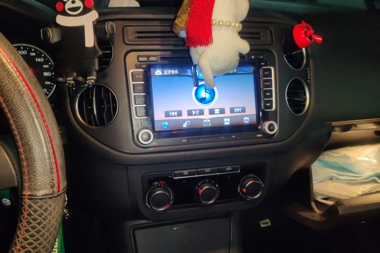 Used Volkswagen Tiguan 2015 1.8TSI Automatic Two-Wheel Drive Trend Edition Audio And AC Panel