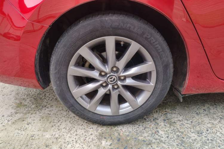 Used Mazda Atenza 2020 2.0L Blue Sky Luxury Edition
