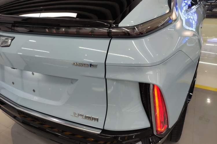 Used Cadillac LYRIQ 2022 Rear-Drive Long-Range Luxury Edition