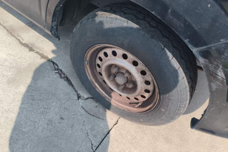 Used Foton Scenic G5 2020 2.0L Long-Wheelbase Flat-Roof 6-Seater Multi-Purpose Passenger Vehicle 1TZS
