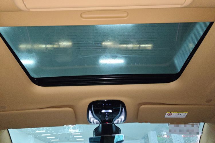 Used VOYAH Dream 2024 EV Long-Range Premium Edition Headliner