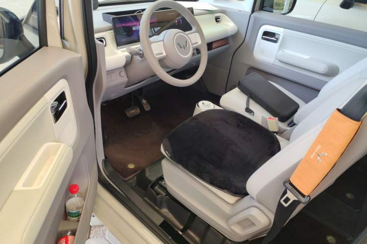 Used Wuling Air ev 2023 - Four Seats - Advanced Edition
