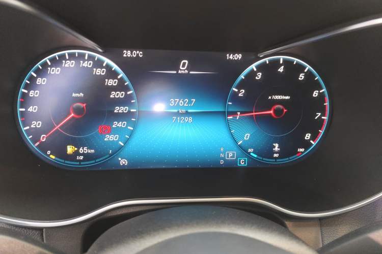 Used Mercedes-Benz GLC 2020 Facelifted GLC 260 L 4MATIC Dynamic Edition Instrument Cluster