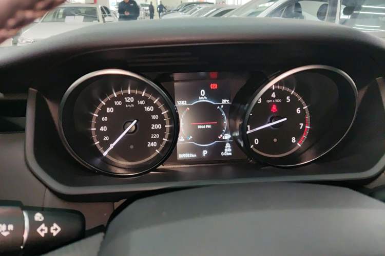 Used Land Rover Discovery 2018 3.0 SC V6 SE Instrument Cluster