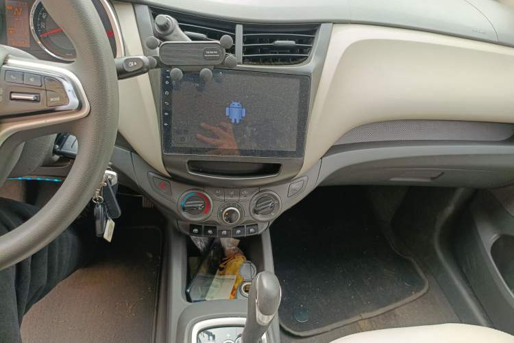 Used Chevrolet Sail 2015 Sail 3 1.3L AMT Ideal Edition Audio And AC Panel