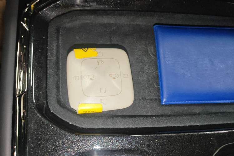 Used Zeekr 009 2024 7-Seater Walk-Through Version Four-Wheel Drive 108 kWh
