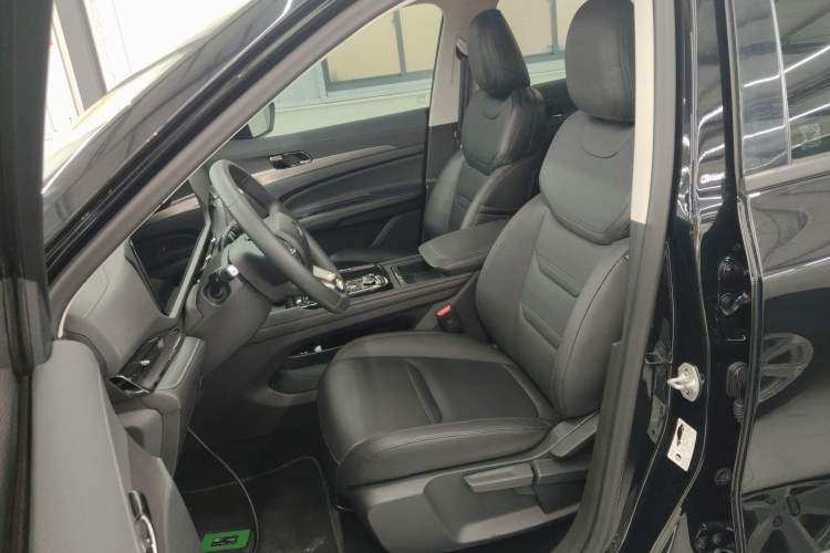 Used Ford Equator Sport 2023 EcoBoost 170 Prime Edition Left Front Seat