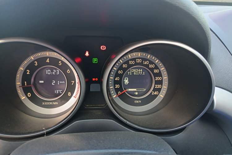 Used Bestune X80 2013 2.0L automatic luxury version
