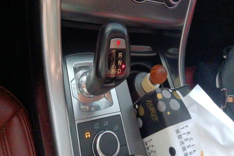 Used Land Rover Range Sport  Gear Lever