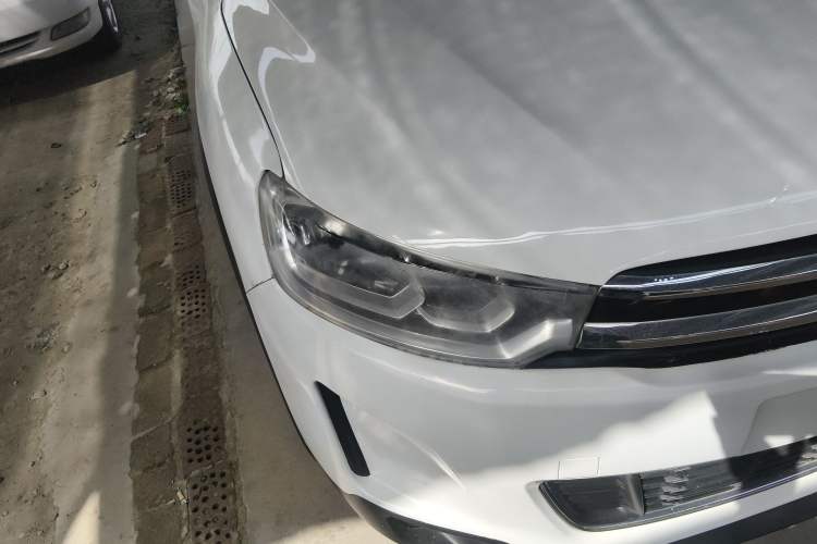 Used Citroen C3-XR 2015 1.6L Automatic Fashion Model Right Front Headlight